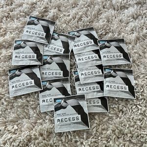 14 Recess Body Wipes Set - cleanse, brighten, moisturize